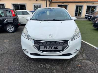 Peugeot 208 1.6 8V HDi 95CV 5p. Allure Bianco usata Roma