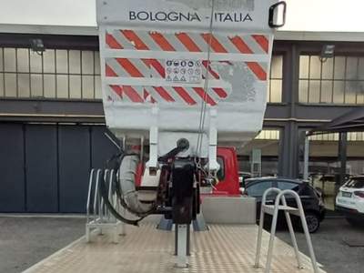 Iveco Ecodaily 35 C10 2.3 HPI CON CESTELLO Rosso usata Torino