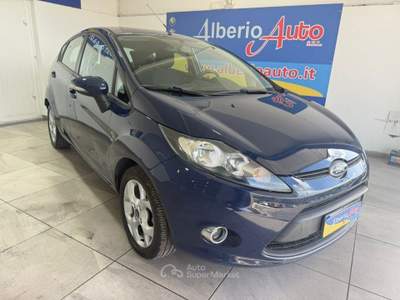 Ford Fiesta 1.4 TDCi 70CV 5 porte Titanium Blu/Azzurro usata ADRANO