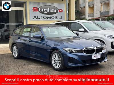 BMW Serie 3 320d 320d 48V Touring Blu/Azzurro usata Bernalda
