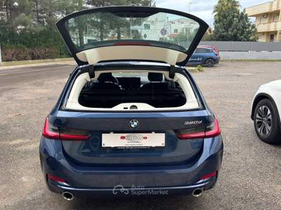 BMW Serie 3 320d 320d 48V Touring Blu/Azzurro usata Bernalda