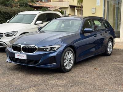BMW Serie 3 320d 320d 48V Touring Blu/Azzurro usata Bernalda