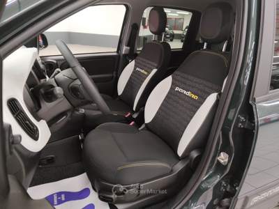 Fiat Panda 1.0 70cv Hybrid Pandina Cross + Car Play "SUPER PROMO" Verde usata LEGNANO
