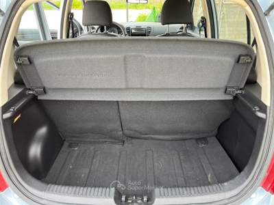 Hyundai i10  Argento usata Gravina in Puglia