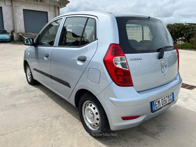 Hyundai i10  Argento usata Gravina in Puglia