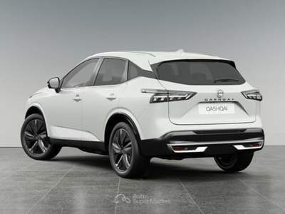 Nissan Qashqai MHEV 158 CV Xtronic Tekna + Tetto panoramico+Pack Winter Bianco usata Varedo