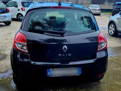 Renault Clio 1.2 5 porte Nero usata Modugno