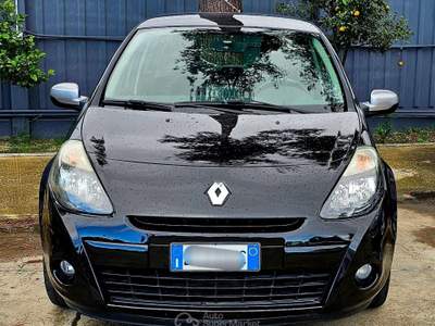 Renault Clio 1.2 5 porte Nero usata Modugno