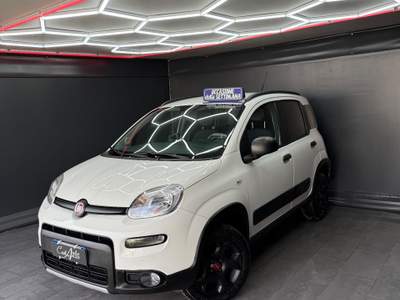 Fiat Panda 0.9 Turbo 4x4 2019 DESIGN S Bianco usata Teverola