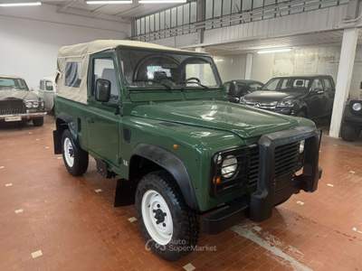 Land Rover Defender 90 2.5 td Soft Top Verde usata Cremona