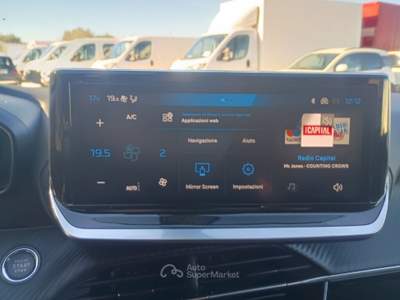 Peugeot 2008 1.2 100cv Allure Nero usata Monopoli