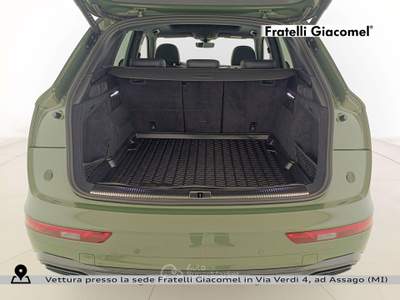 Audi Q5 40 2.0 tdi mhev 12v identity black quattro s-tronic Verde usata Assago