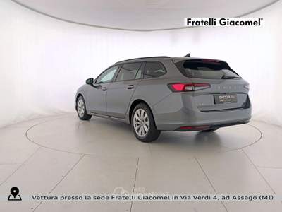 Skoda Superb wagon 2.0 tdi selection 150cv dsg Grigio usata Assago