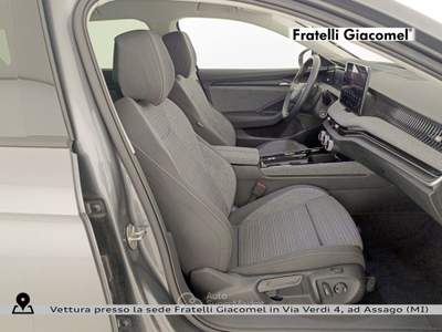 Skoda Superb wagon 2.0 tdi selection 150cv dsg Grigio usata Assago