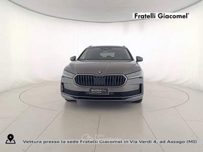Skoda Superb wagon 2.0 tdi selection 150cv dsg Grigio usata Assago