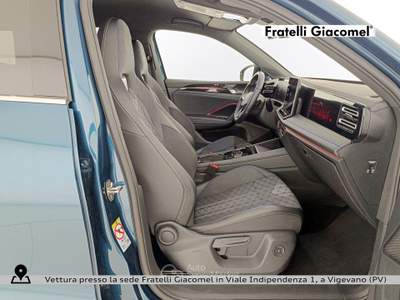 Volkswagen Tiguan 2.0 tdi r-line 150cv dsg Blu/Azzurro usata Assago