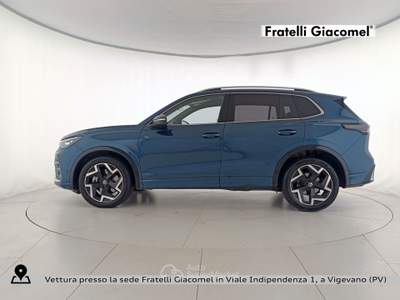 Volkswagen Tiguan 2.0 tdi r-line 150cv dsg Blu/Azzurro usata Assago
