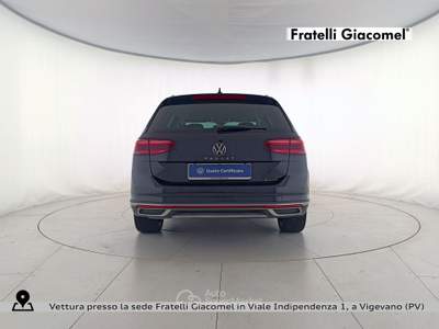 Volkswagen Passat alltrack 2.0 tdi 4motion 200cv dsg Nero usata Assago
