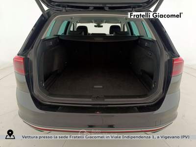 Volkswagen Passat alltrack 2.0 tdi 4motion 200cv dsg Nero usata Assago