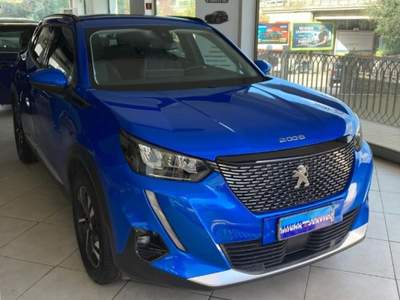 Peugeot 2008 BlueHDi 110 S&S Allure Blu/Azzurro usata CASTELDACCIA