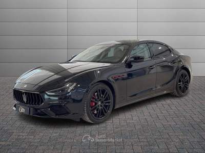 Maserati Ghibli Ghibli 3.0 v6 modena s q4 430cv auto Nero usata Milano