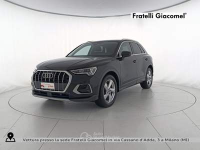 Audi Q3 35 2.0 tdi business advanced s-tronic Nero usata Milano