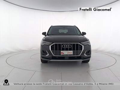 Audi Q3 35 2.0 tdi business advanced s-tronic Nero usata Milano