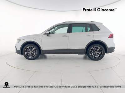 Volkswagen Tiguan 1.4 tsi eh elegance dsg Argento usata Assago