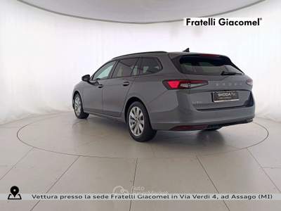 Skoda Superb wagon 2.0 tdi selection 150cv dsg Grigio usata Assago