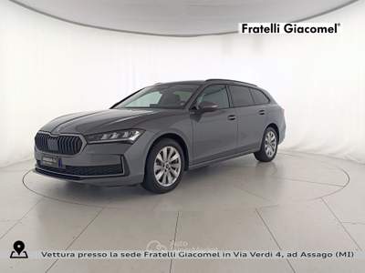 Skoda Superb wagon 2.0 tdi selection 150cv dsg Grigio usata Assago