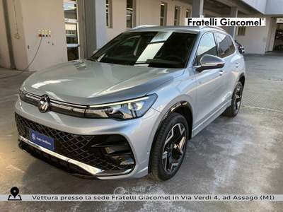 Volkswagen Tiguan 2.0 tdi r-line 4motion 193cv dsg Argento usata Assago