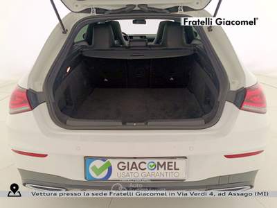 Mercedes-Benz CLA shooting brake 200 premium Bianco usata Assago