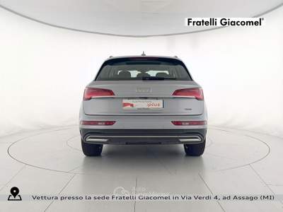 Audi Q5 50 2.0 tfsi e business quattro s-tronic Argento usata Assago
