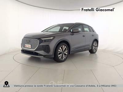 Audi Q4 40 business advanced Grigio usata Assago