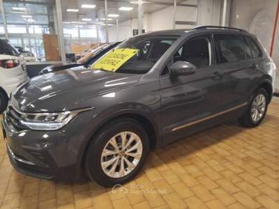 Volkswagen Tiguan 2.0 TDI SCR LIFE Dsg LED Grigio usata Vigevano