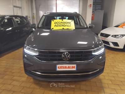 Volkswagen Tiguan 2.0 TDI SCR LIFE Dsg LED Grigio usata Vigevano