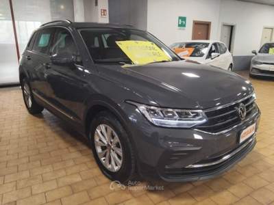 Volkswagen Tiguan 2.0 TDI SCR LIFE Dsg LED Grigio usata Vigevano
