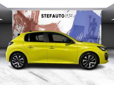 Peugeot 208 1.2 puretech Business s&s 100cv Giallo usata Bologna