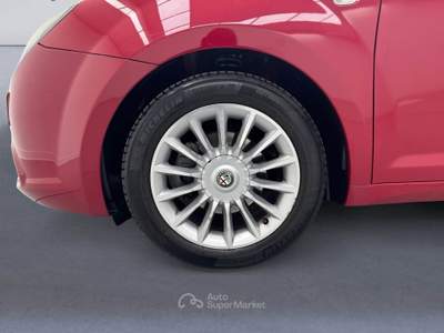 Alfa Romeo MiTo Mito 1.3 Jtdm 85 Cv S&amp;S Progression Rosso usata Cassola