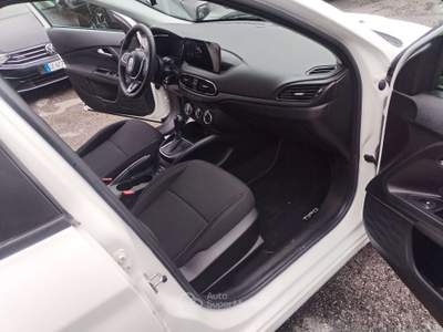 Fiat Tipo Tipo 5porte II  5p 1.5 t4 hybrid 130cv dct Bianco usata Milano
