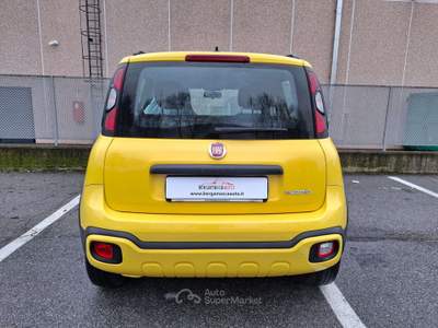 Fiat Panda Panda III 2016 1.0 hybrid City Cross s Giallo usata Pedrengo