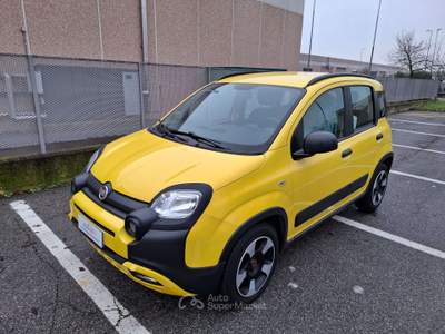 Fiat Panda Panda III 2016 1.0 hybrid City Cross s Giallo usata Pedrengo