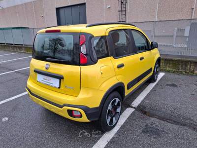 Fiat Panda Panda III 2016 1.0 hybrid City Cross s Giallo usata Pedrengo