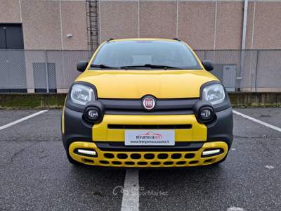 Fiat Panda Panda III 2016 1.0 hybrid City Cross s Giallo usata Pedrengo