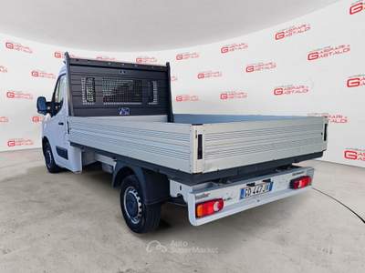 Renault Master Master T35 2.3 dCi 135 PL Cabinato Ice Cassone fisso Bianco usata Villaga