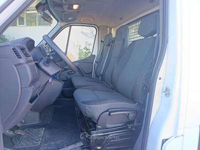 Renault Master Master T35 2.3 dCi 135 PL Cabinato Ice Cassone fisso Bianco usata Villaga