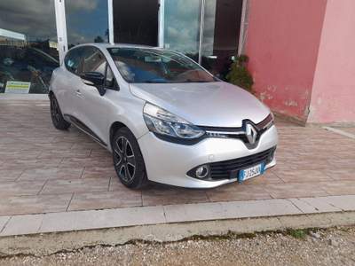 Renault Clio 1.5 dCi 8V 75 CV 5p. Live Argento usata Caprarica di Lecce