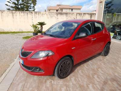 Lancia Ypsilon Ypsilon 1.0 FireFly 5p. S&S Hybrid Oro Rosso usata Caprarica di Lecce