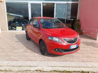 Lancia Ypsilon Ypsilon 1.0 FireFly 5p. S&S Hybrid Oro Rosso usata Caprarica di Lecce