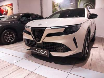 Alfa Romeo Junior  -  1.2 136 cv hybrid edct6 speciale Beige usata LEGNANO